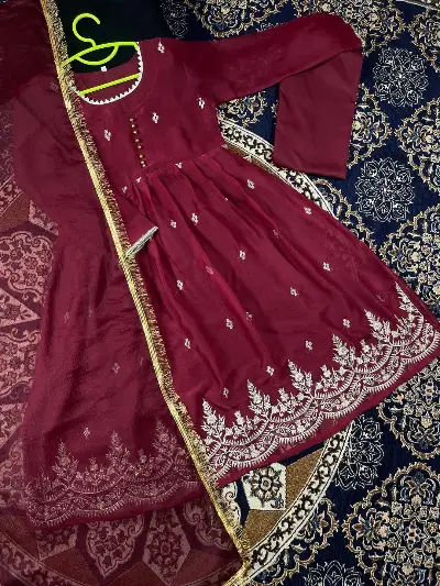 Neck Embroidered Pearls Work Kids Maxi With Lace Duppatta 3Pcs 2