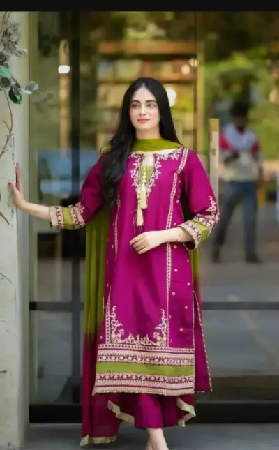 Pink Embroidered Lawn 3Pcs Anarkali Set 2