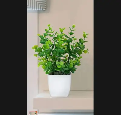 White 3D Plastic Planter for Home Garden Outdoor Use 3